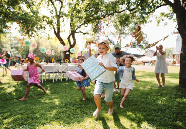 Anniversaires d'enfants & boums des jeunes — photo 1